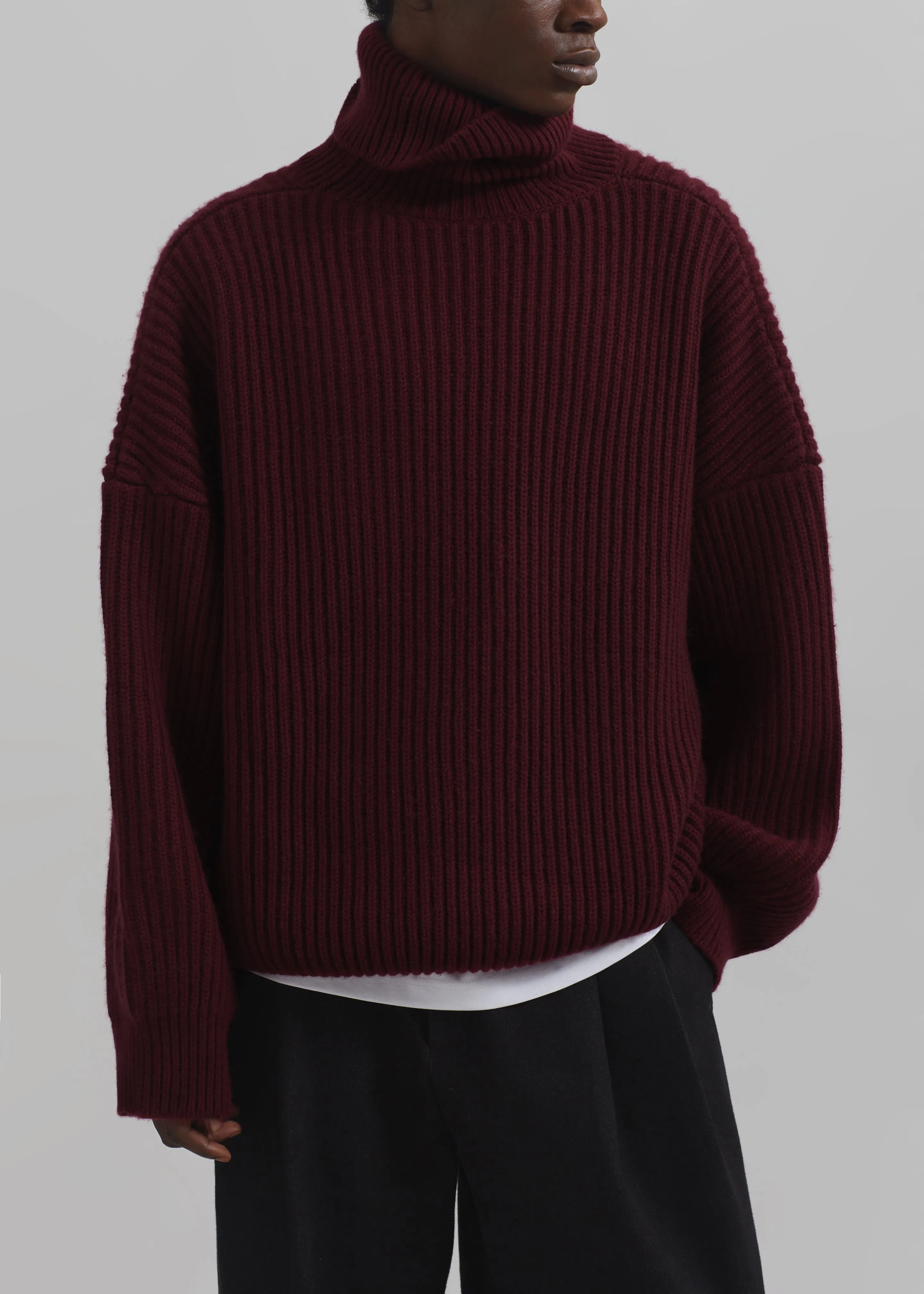 Olney Oversized Turtleneck - Burgundy