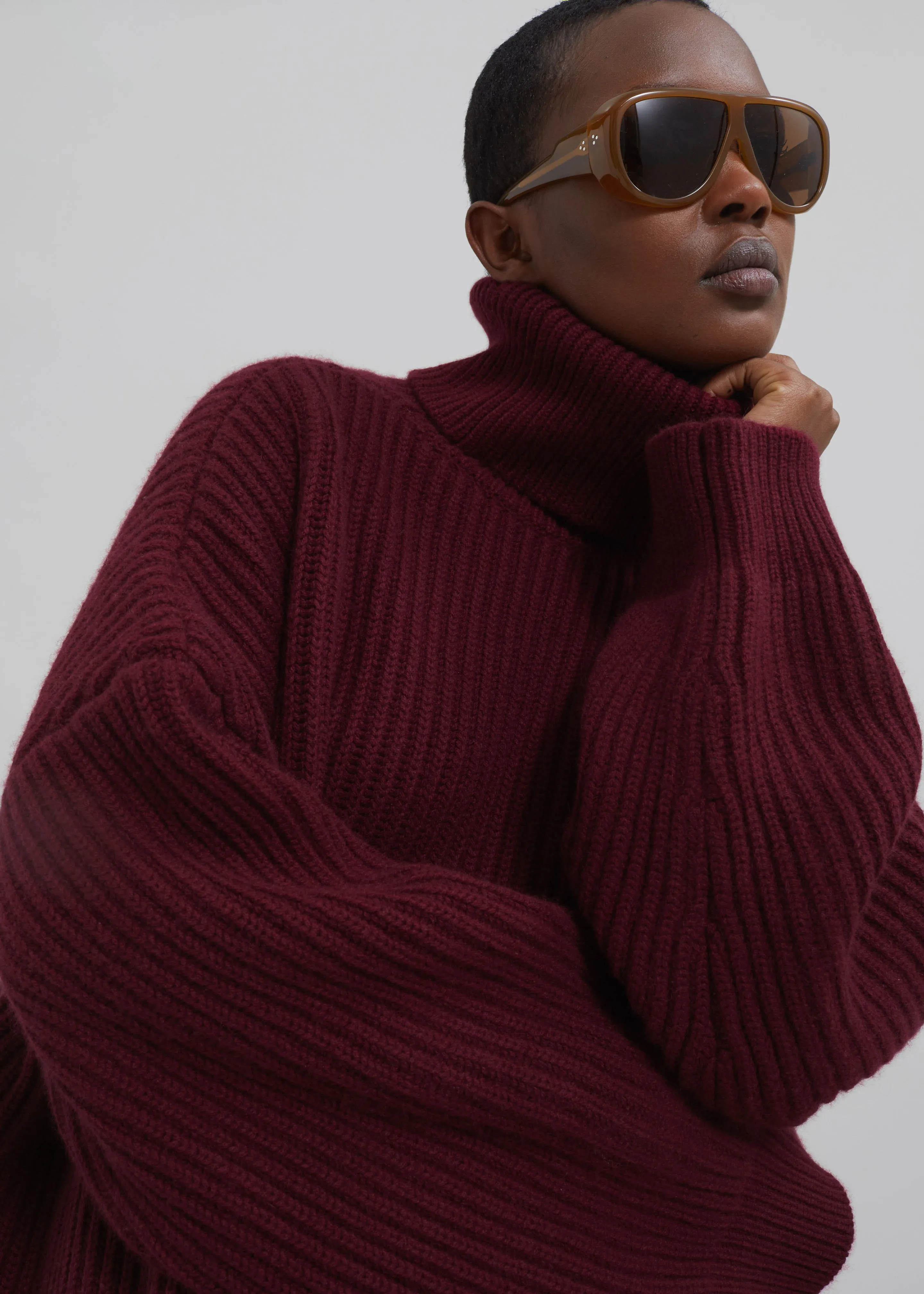 Olney Oversized Turtleneck - Burgundy